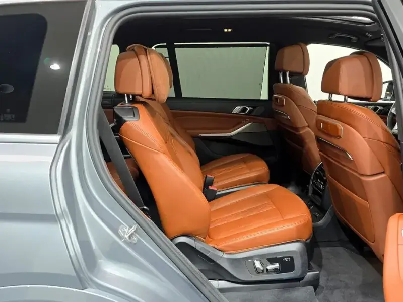2022 BMW X7 с пробегом 12 240 км