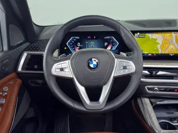 2022 BMW X7 с пробегом 12 240 км