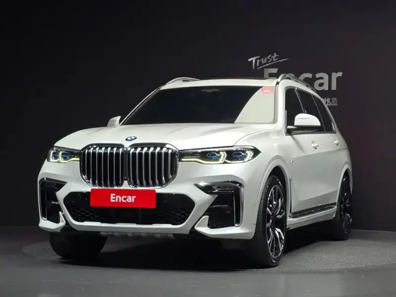 2022 BMW X7 с пробегом 71 678 км