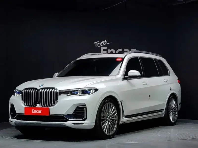2022 BMW X7 с пробегом 49 356 км