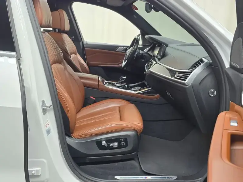 2022 BMW X7 с пробегом 71 678 км