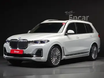2022 BMW X7 с пробегом 23 573 км