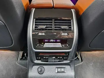 2022 BMW X7 с пробегом 49 356 км