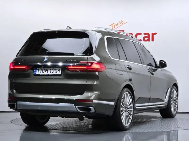 2022 BMW X7 с пробегом 48 681 км