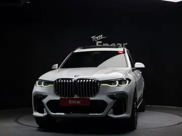 2022 BMW X7 с пробегом 26 713 км