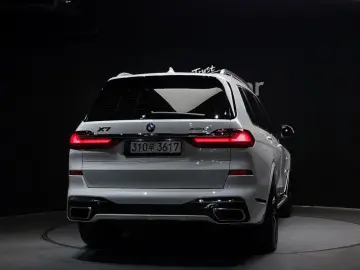 2022 BMW X7 с пробегом 26 713 км