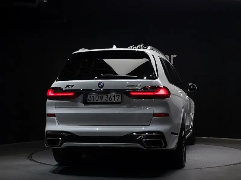 2022 BMW X7 с пробегом 26 713 км