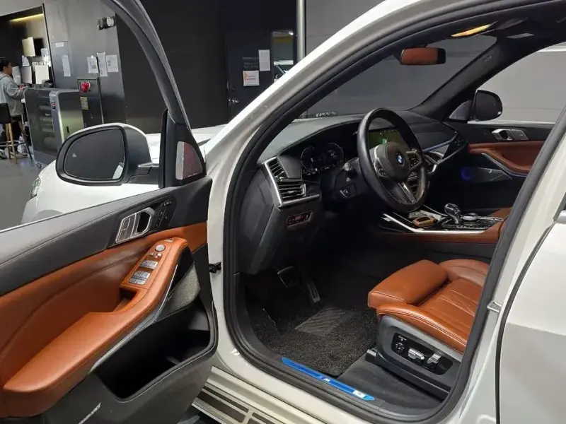 2022 BMW X7 с пробегом 26 713 км