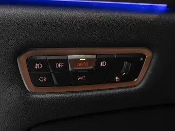 2022 BMW X7 с пробегом 82 643 км