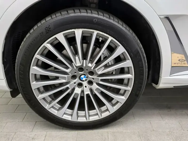 2022 BMW X7 с пробегом 110 956 км