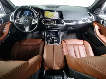 2022 BMW X7 с пробегом 53 441 км