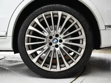 2022 BMW X7 с пробегом 74 745 км
