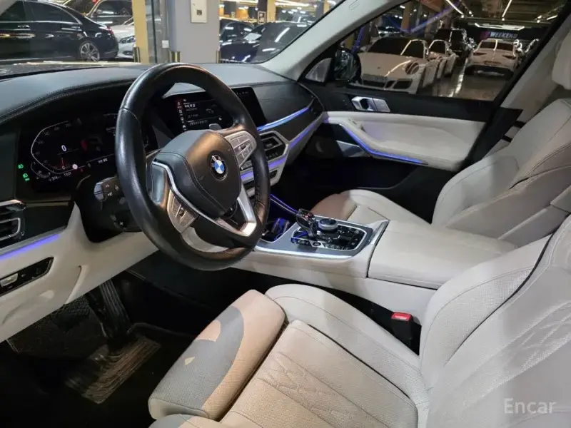 2022 BMW X7 с пробегом 77 000 км