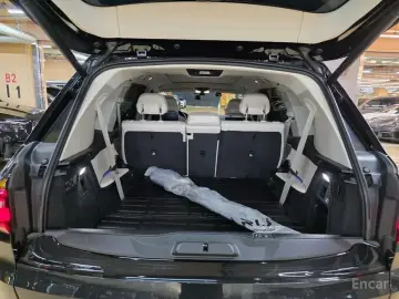 2022 BMW X7 с пробегом 77 000 км
