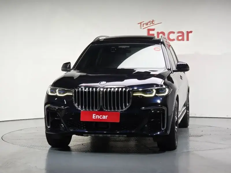 2022 BMW X7 с пробегом 62 155 км