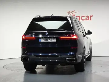 2022 BMW X7 с пробегом 62 155 км