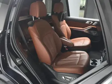 2022 BMW X7 с пробегом 62 155 км