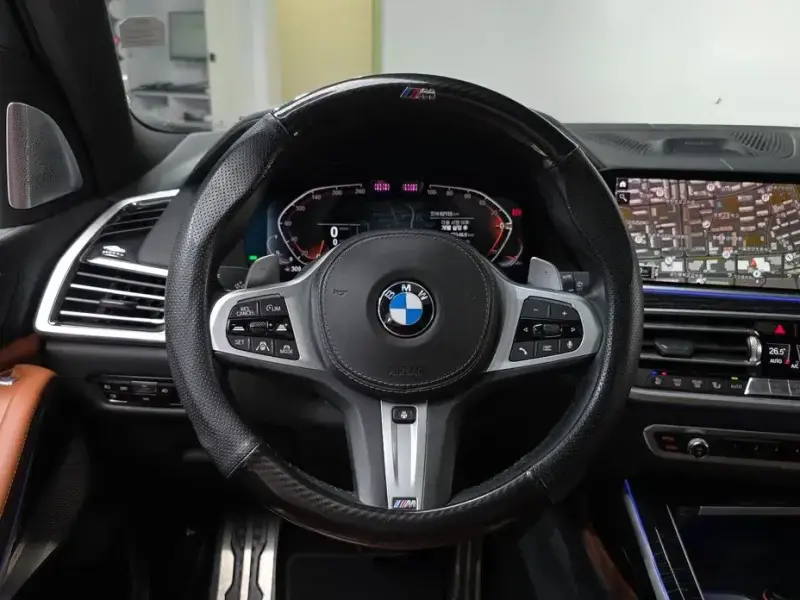 2022 BMW X7 с пробегом 62 155 км