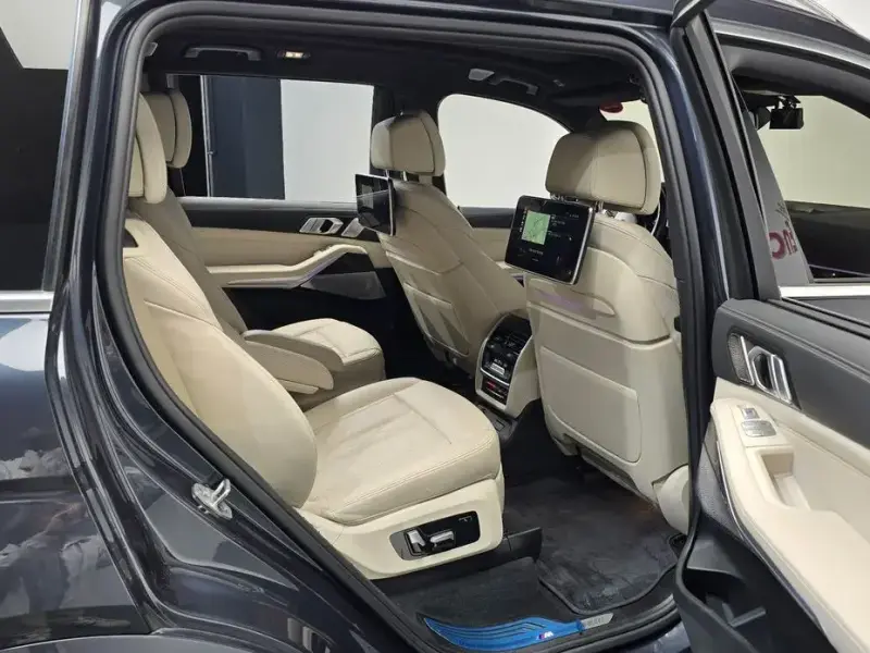 2022 BMW X7 с пробегом 55 525 км