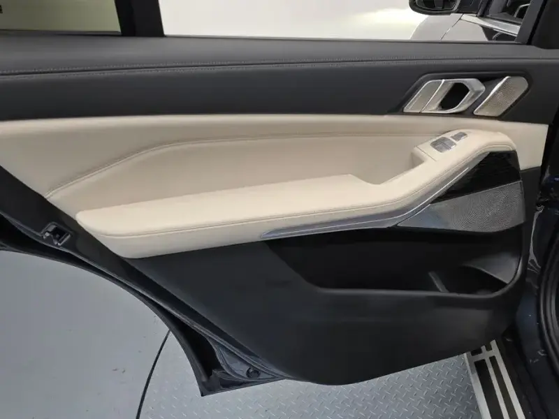 2022 BMW X7 с пробегом 55 525 км