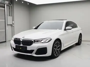 2021 BMW 5 серии с пробегом 60 869 км