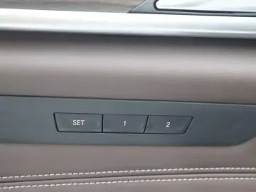 2021 BMW 5 серии с пробегом 60 869 км