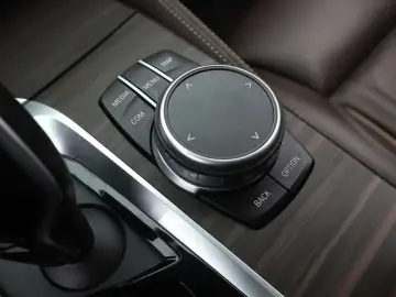 2021 BMW 5 серии с пробегом 60 869 км