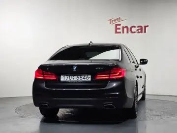 2019 BMW 5 серии с пробегом 63 634 км