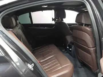 2019 BMW 5 серии с пробегом 63 634 км