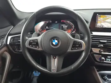 2019 BMW 5 серии с пробегом 63 634 км