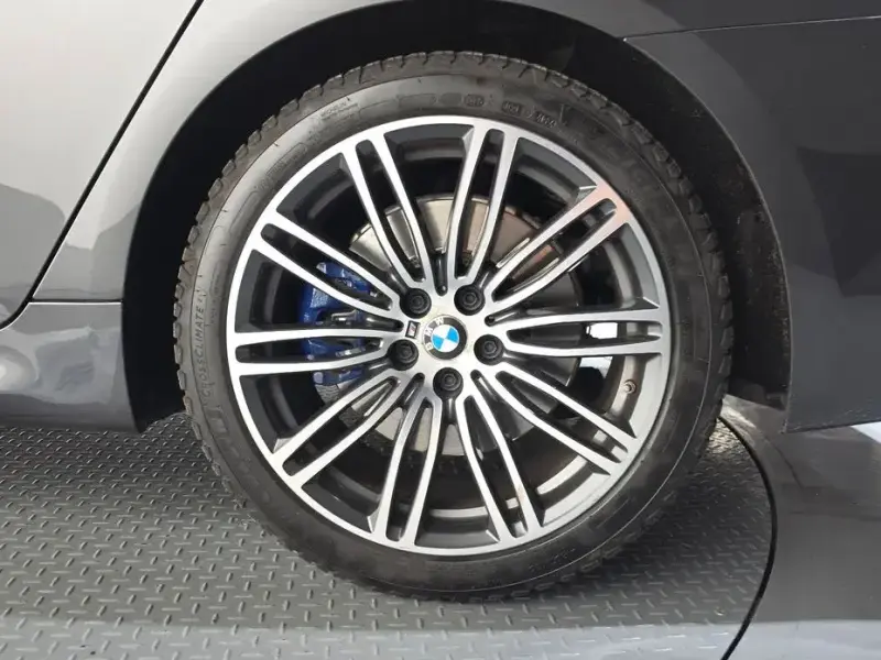 2019 BMW 5 серии с пробегом 63 634 км