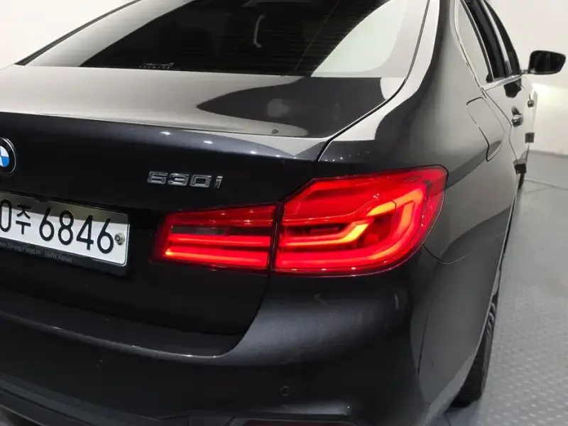 2019 BMW 5 серии с пробегом 63 634 км