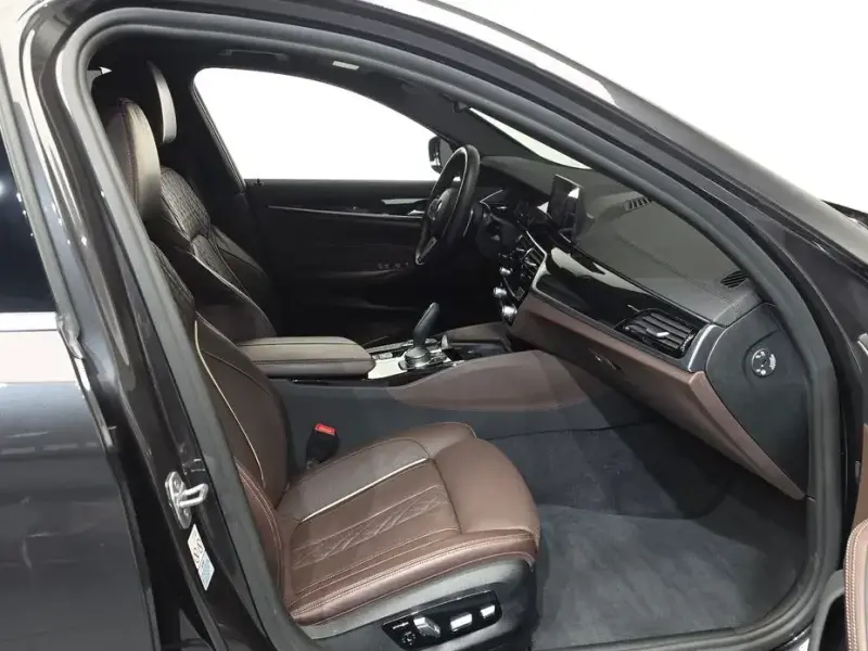 2019 BMW 5 серии с пробегом 63 634 км