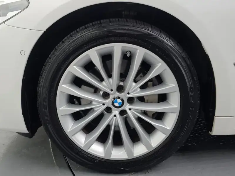 2020 BMW 5 серии с пробегом 70 970 км