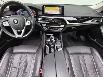2020 BMW 5 серии с пробегом 70 970 км