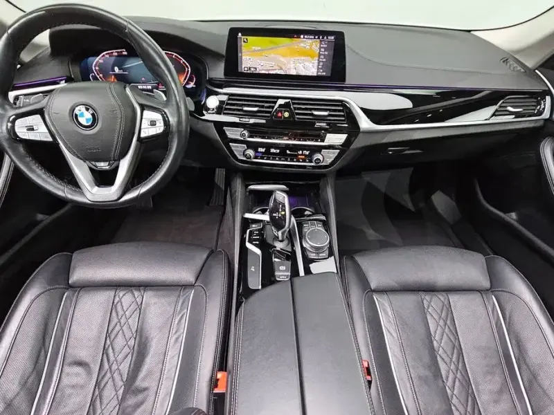 2020 BMW 5 серии с пробегом 70 970 км