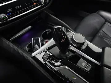 2020 BMW 5 серии с пробегом 70 970 км