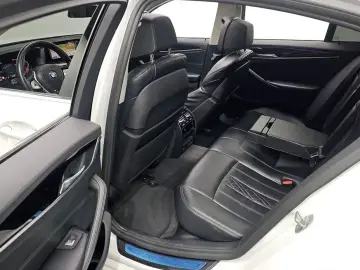 2020 BMW 5 серии с пробегом 70 970 км