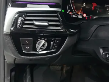 2020 BMW 5 серии с пробегом 70 970 км
