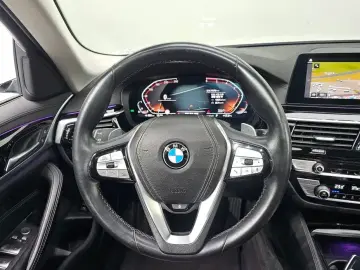 2020 BMW 5 серии с пробегом 70 970 км