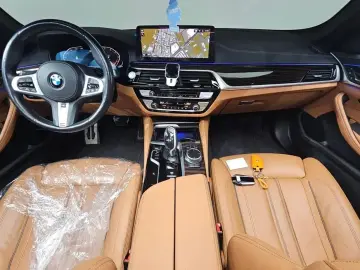 2021 BMW 5 серии с пробегом 73 209 км