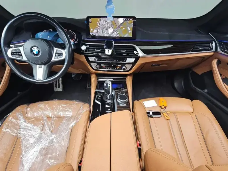 2021 BMW 5 серии с пробегом 73 209 км