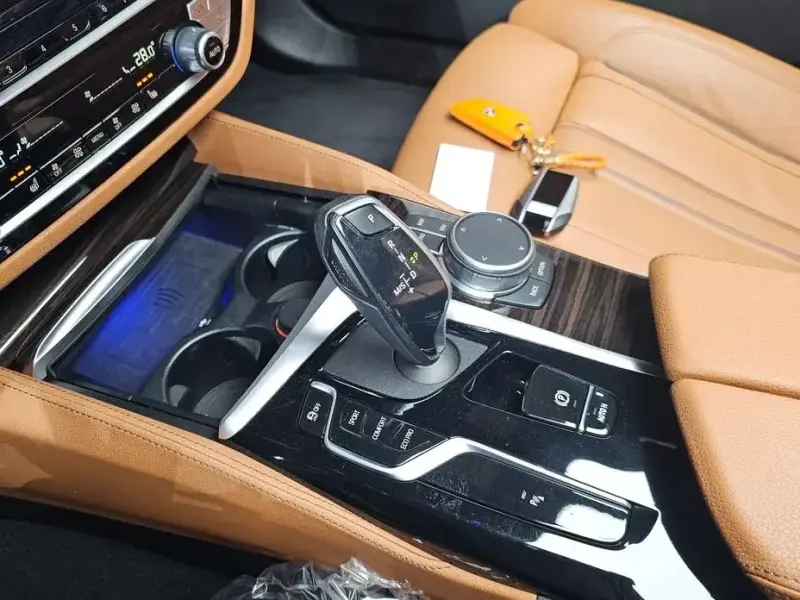 2021 BMW 5 серии с пробегом 73 209 км