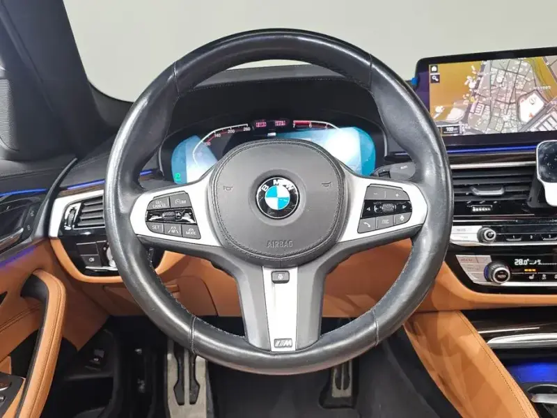 2021 BMW 5 серии с пробегом 73 209 км