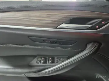 2018 BMW 5 серии с пробегом 63 812 км