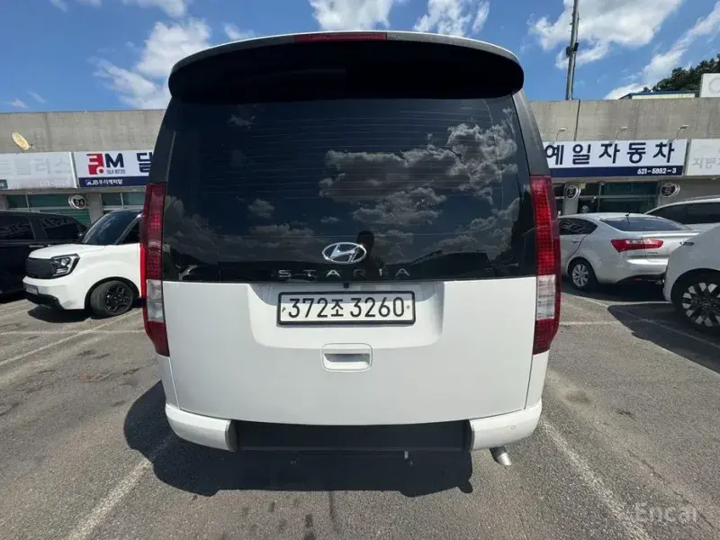 2022 Hyundai Staria с пробегом 68 899 км