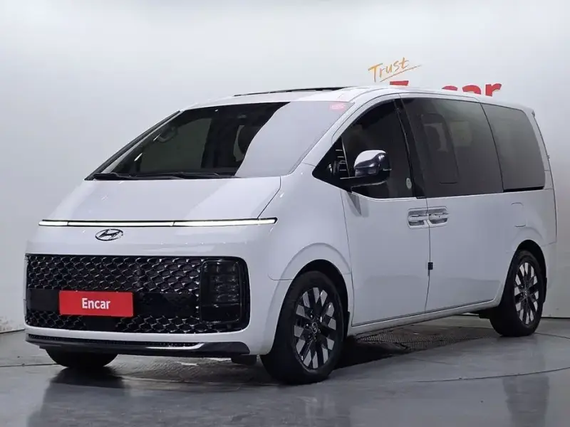 2022 Hyundai Staria с пробегом 30 070 км