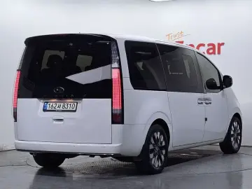 2022 Hyundai Staria с пробегом 30 070 км