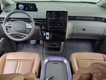 2022 Hyundai Staria с пробегом 30 070 км