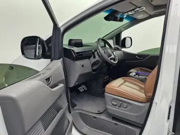 2022 Hyundai Staria с пробегом 30 070 км